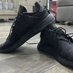 Adidas Black Athletic Shoes with Sleek Design
